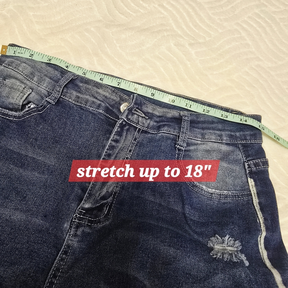 Distressed & Ripped High Rise Skinny Jeans. S - Picture 5 of 8